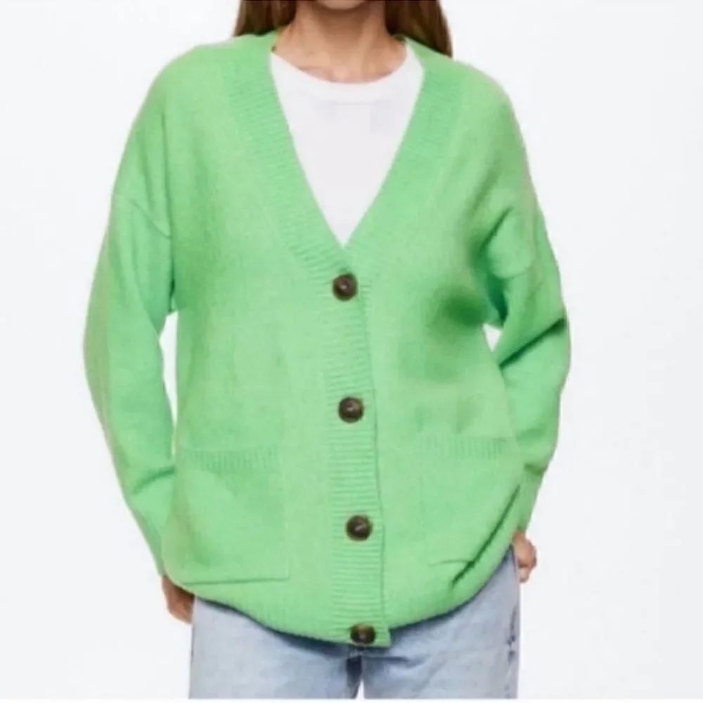 Mango Green Oversized Wool Blend
Cardigan(Size Small)